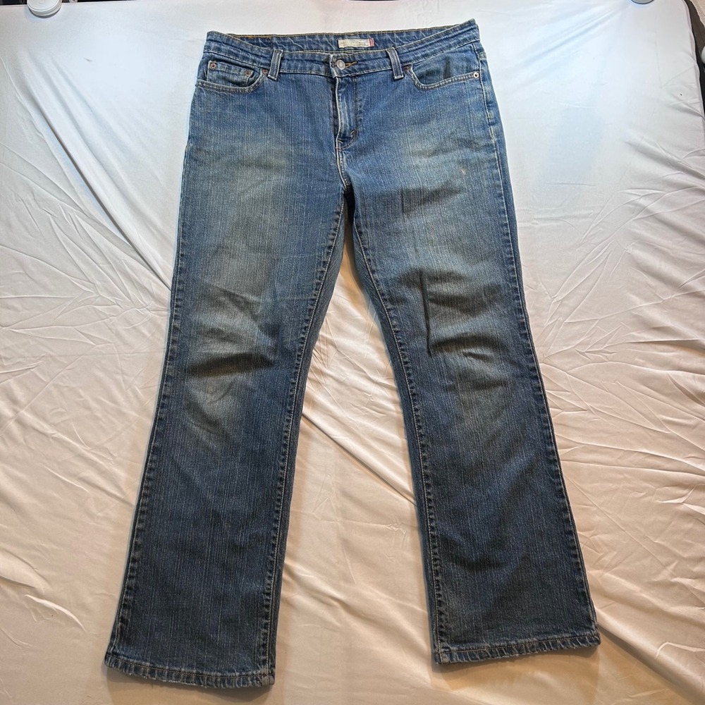 Levis 515 Boot Cut Jeans Mens 36x31 Blue Medium Wash Distressed Hem Denim